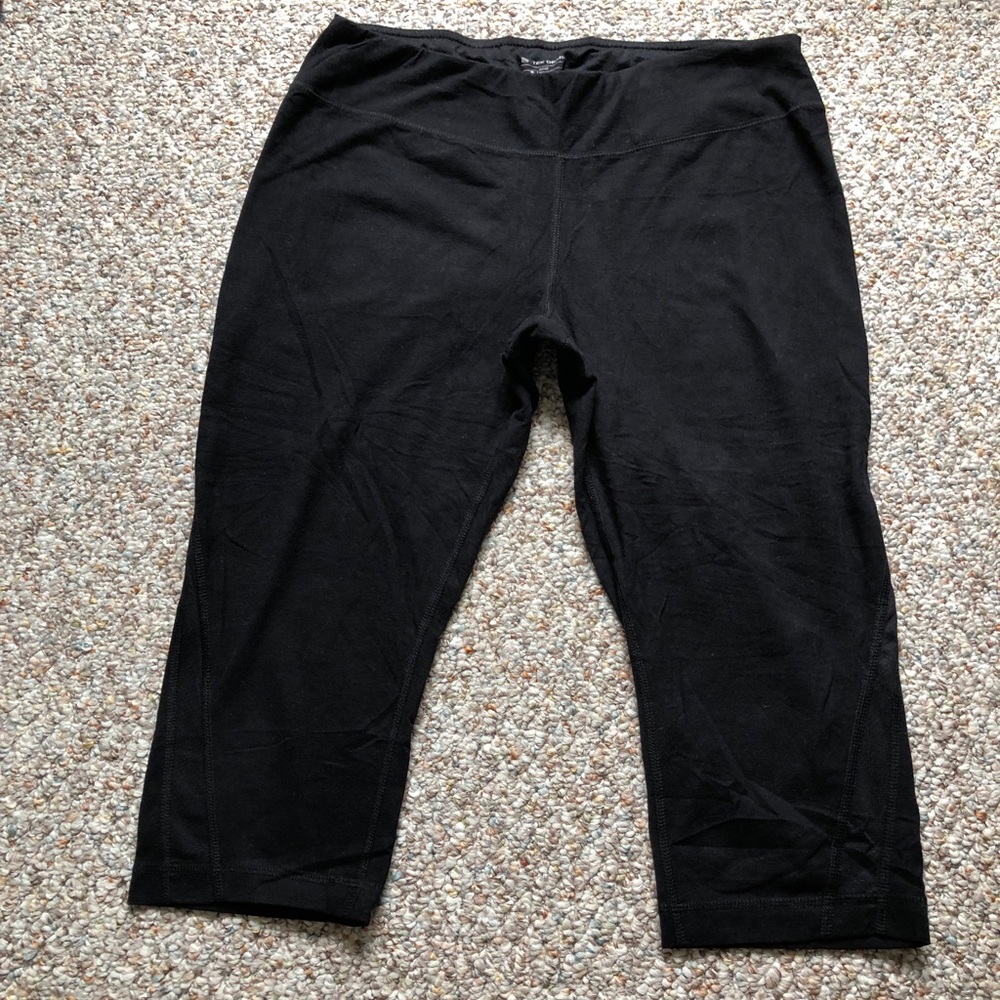 Women's Black Tek Gear Knee Pant Leggings Size XL